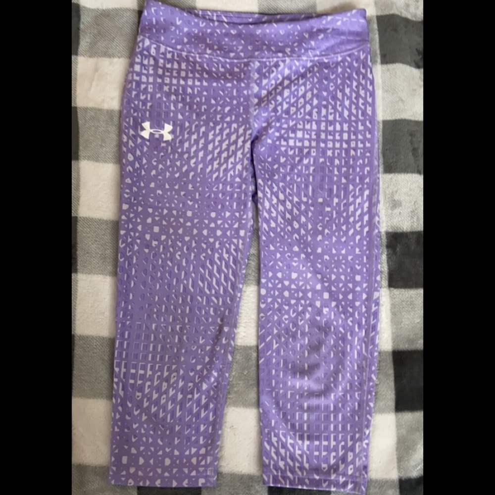girls size 10/12 under armour caprice